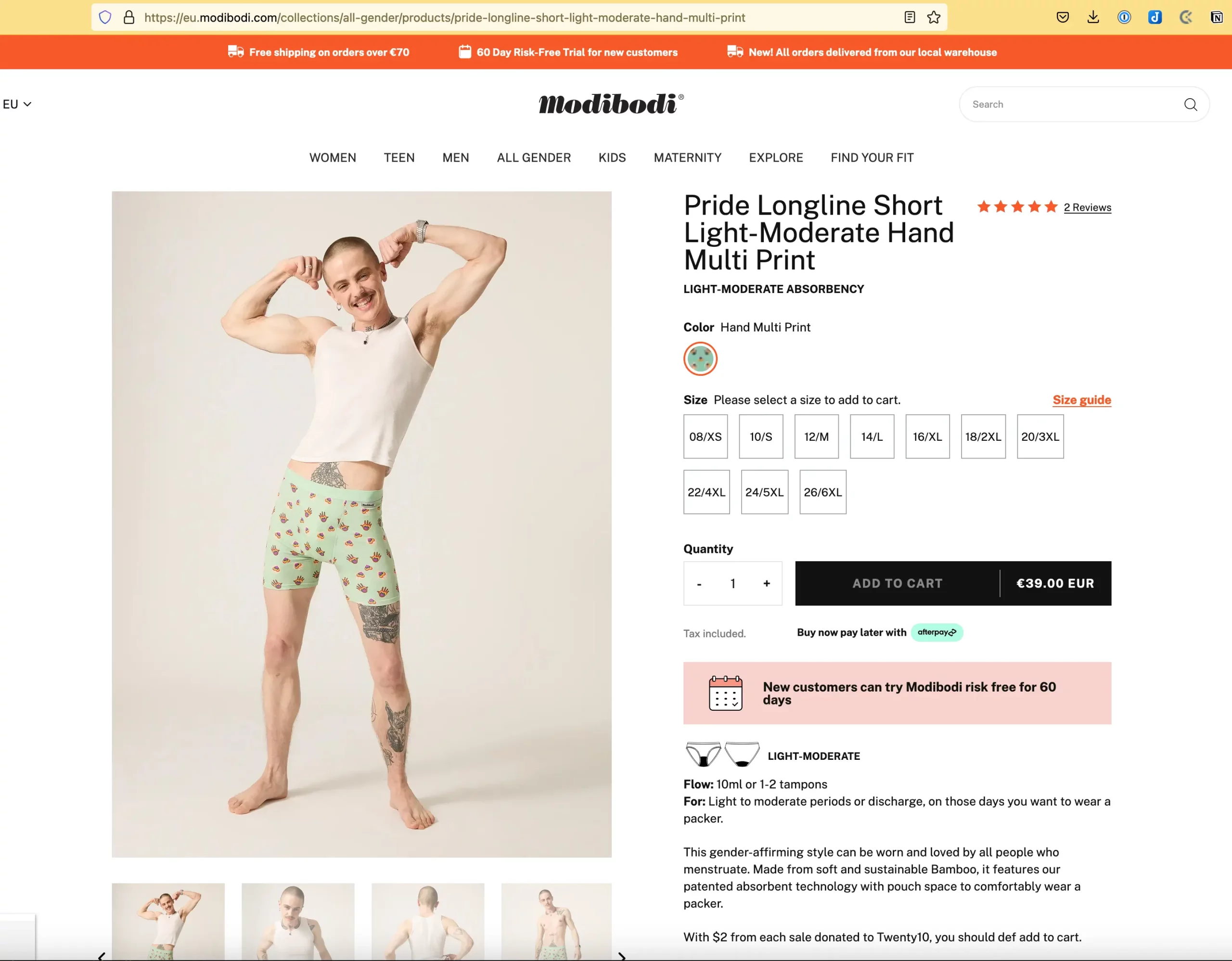 Screenshot der englischsprachigen Produktseite für den Modibodi Menstruationsslip „Pride Longline Short Light-Moderate Hand Multi Print“. Die Shorts sind hellgrün und mit Händen in Regenbogenfarben bedruckt. Das Model Oscar trägt außer den Shorts ein weißes Unterhemd, sehr kurze Haare, einen Oberlippenbart, einen Ohrring, eine klobige Metalluhr und eine Kette mit Anhänger. Oscar lächelt und flext stolz die Oberarmmuskeln. Dabei sind Achselhaare und ordentlich Muckis zu erkennen. Am Hals, Bauch und den Beinen ist Oscar tätowiert. Der Beschreibungstext auf Deutsch: „Flow: 10 ml oder 1–2 Tampons. Für: Leichte bis mittelschwere Perioden oder Ausfluss an Tagen, an denen du einen Packer tragen willst. Dieser geschlechtsbejahende Stil kann von allen getragen und geliebt werden, die menstruieren. Er ist aus weichem und nachhaltigem Bambus gefertigt und verfügt über unsere patentierte saugfähige Technologie. Mit Platz, um bequem einen Packer zu tragen. Da 2 $ von jedem Verkauf an Twenty10 gespendet werden, solltest du ihn unbedingt in den Warenkorb legen.“